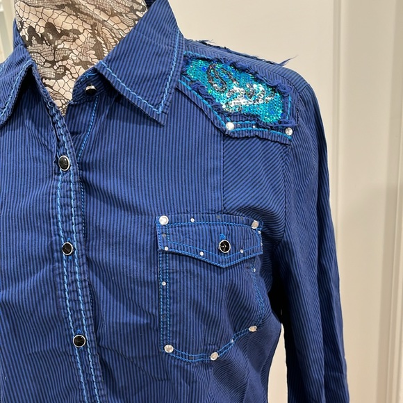 Roar western top cowgirl chic! - Picture 3 of 14